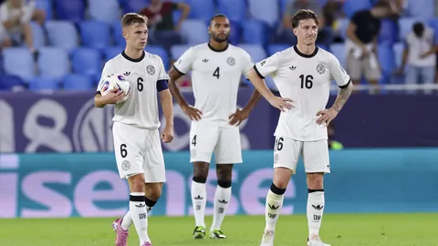 “渣叔或成德国新帅人选？真相是，利物浦仍是他的归宿。”